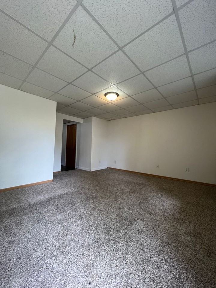 1018 Pine St #5 - Photo 4 of 11