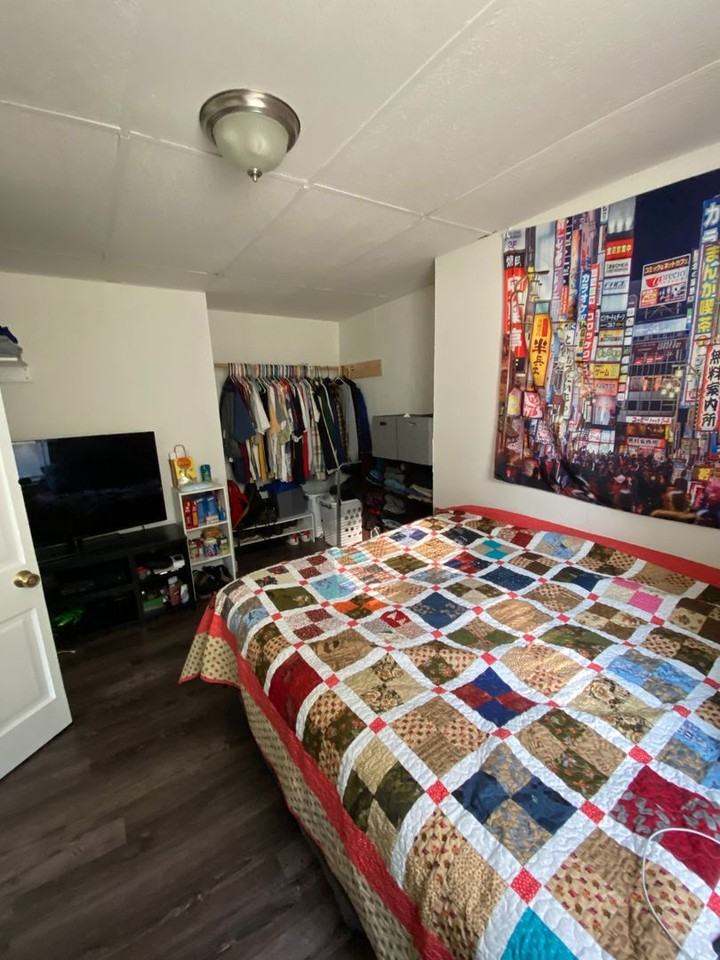 1018 Pine St #6 - Photo 6 of 8