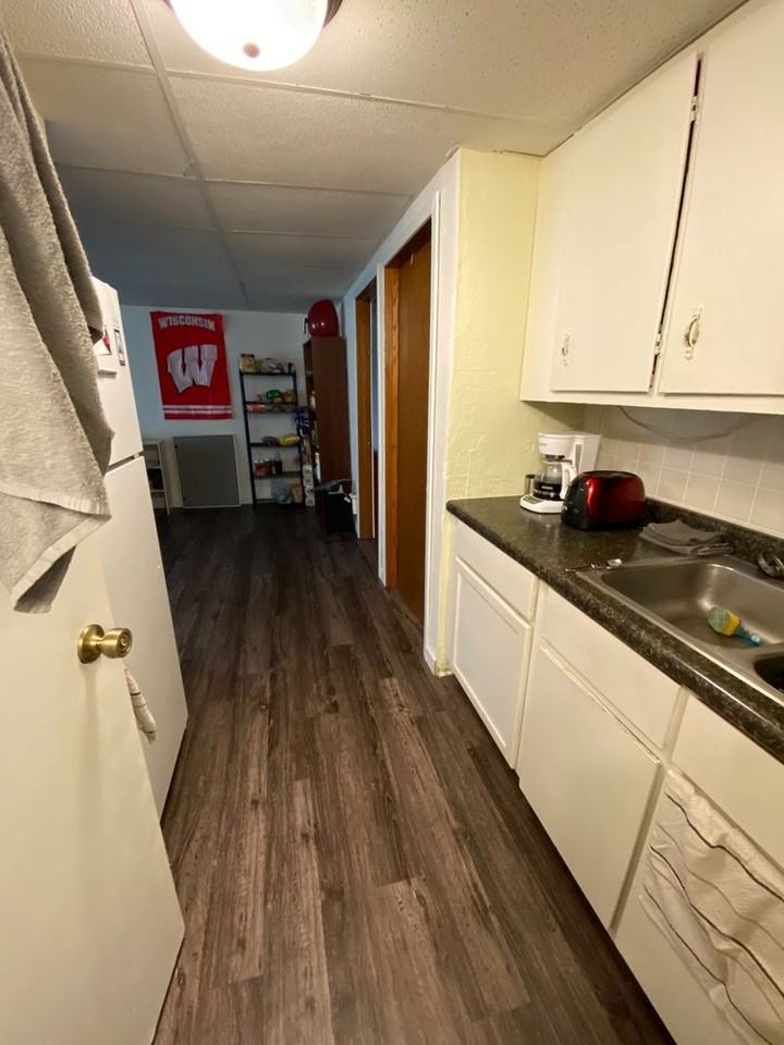 1018 Pine St #6 - Photo 5 of 8