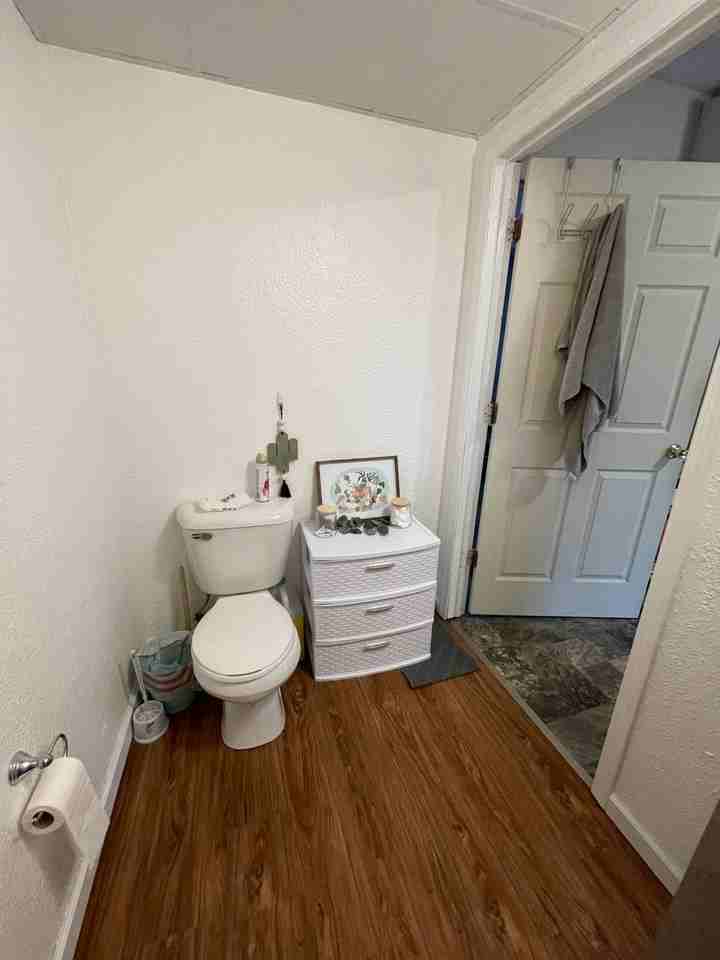 1018 Pine St #7 - Photo 6 of 11