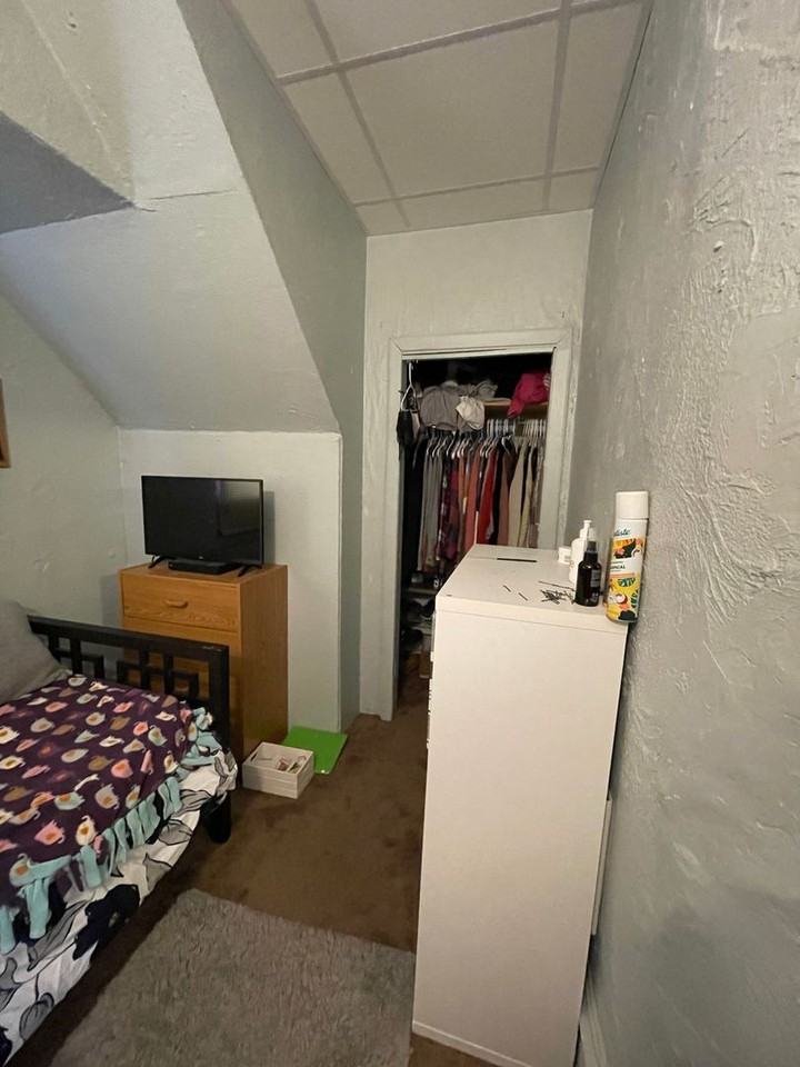 1018 Pine St #7 - Photo 7 of 11