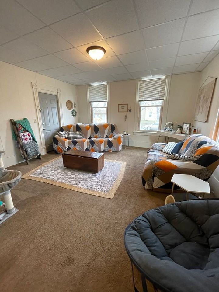 1018 Pine St #7 - Photo 4 of 11