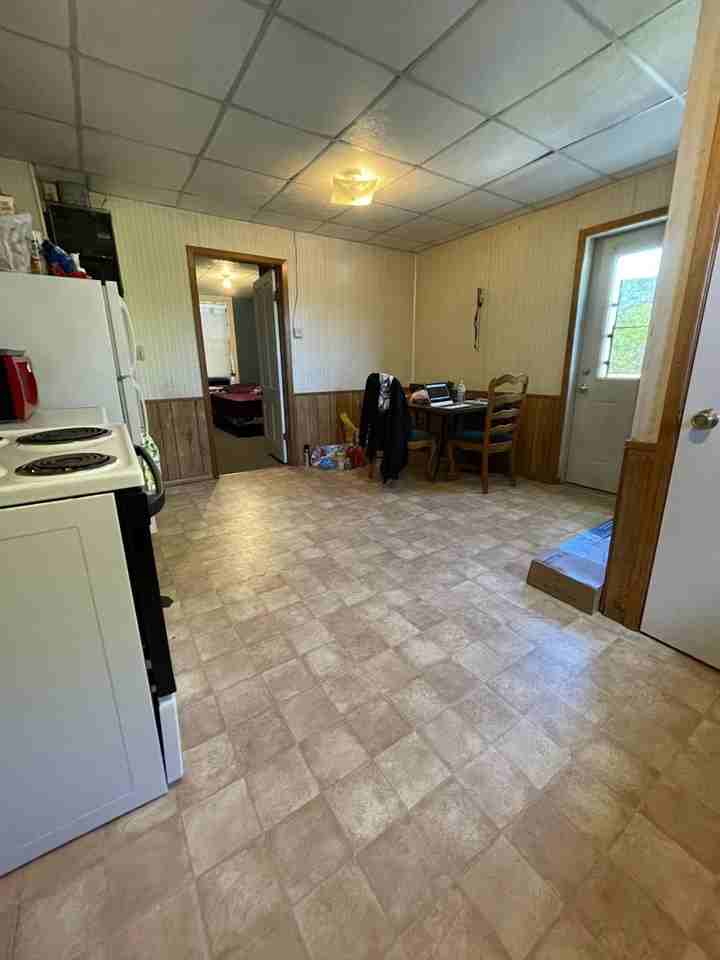1018 Pine St #8 - Photo 3 of 6