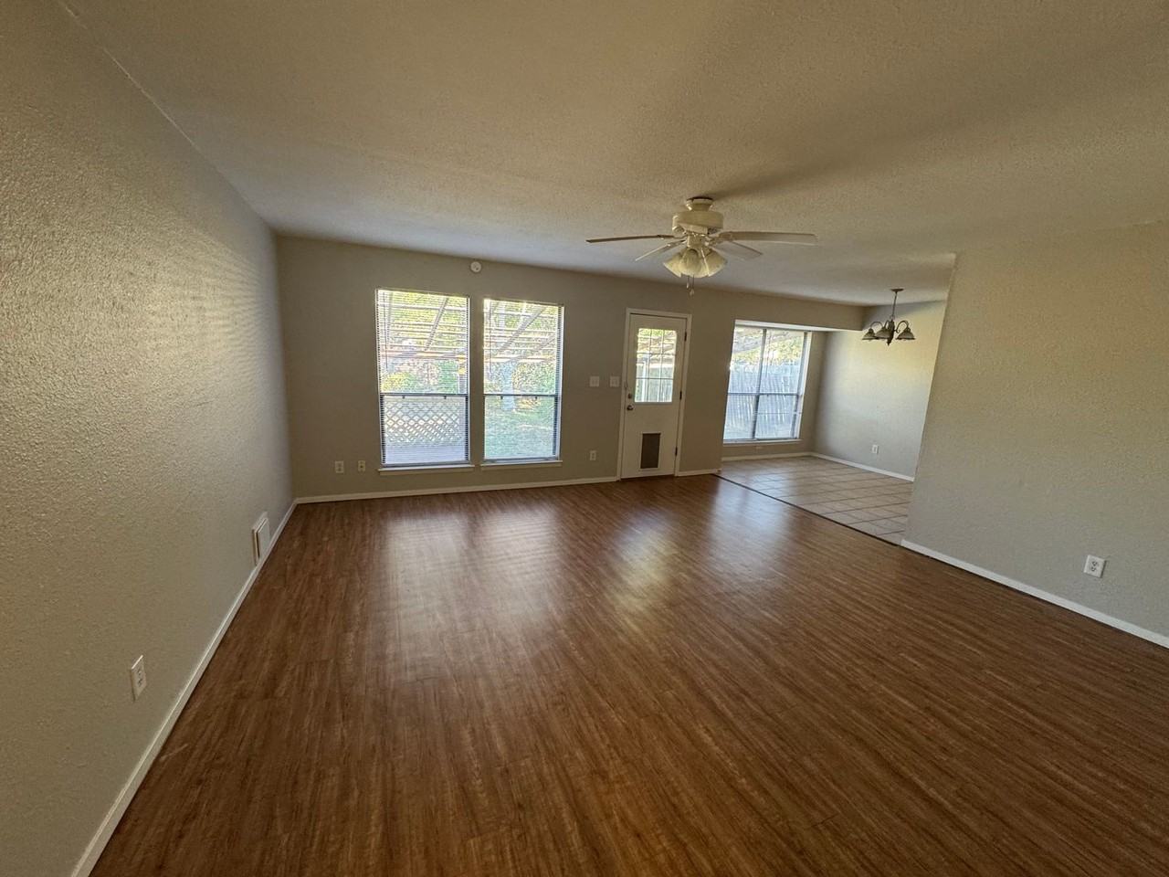 1920 Nevada St - Photo 3 of 14