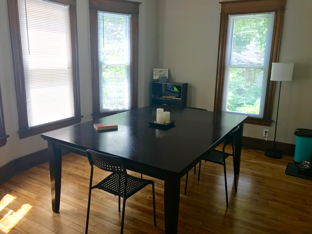 1087 15th Ave Se - Photo 5 of 10