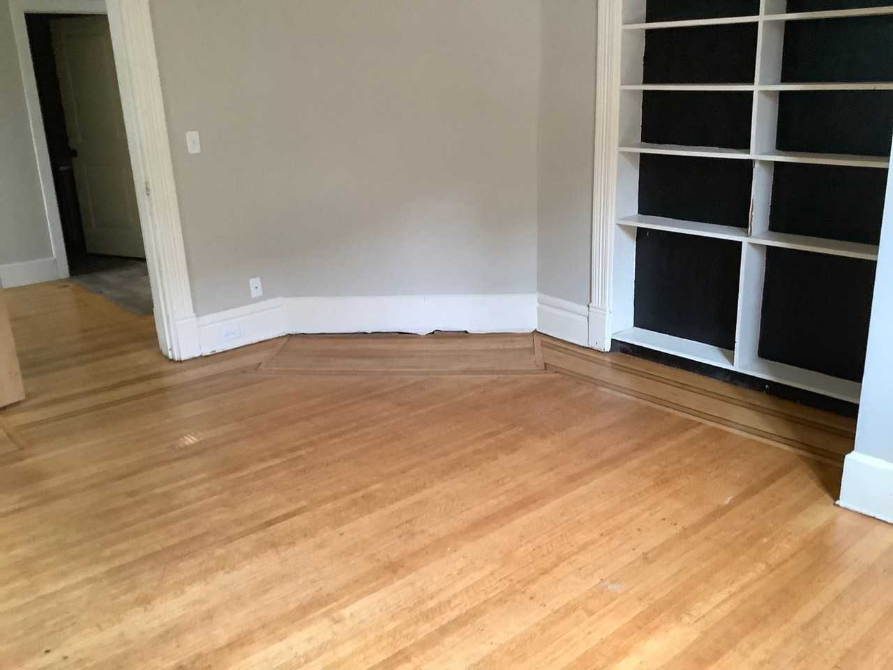 611 14th Ave Se - Photo 3 of 5