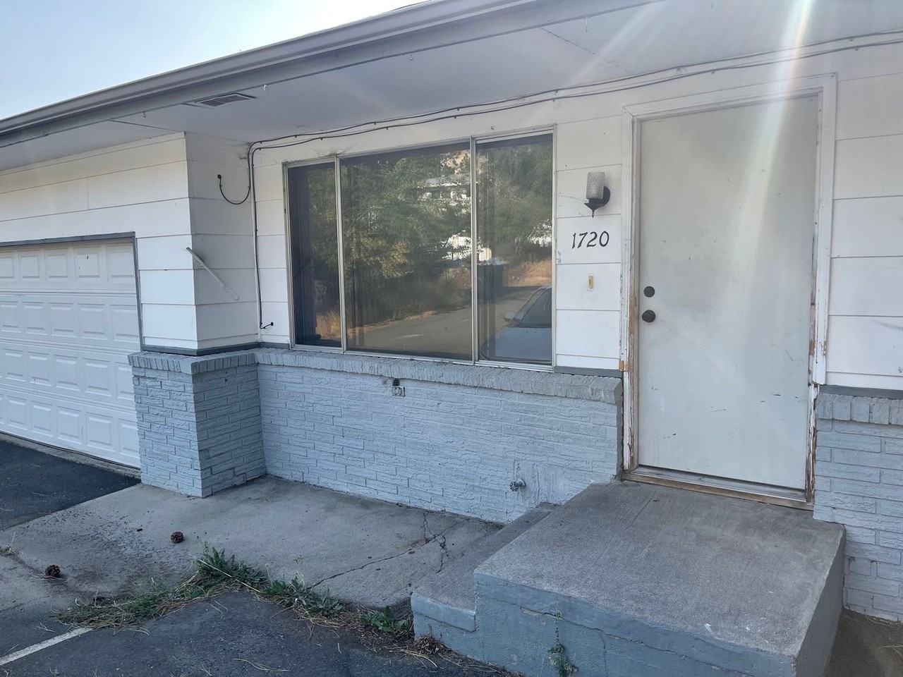 1720 Kimberly Dr - Photo 3 of 17