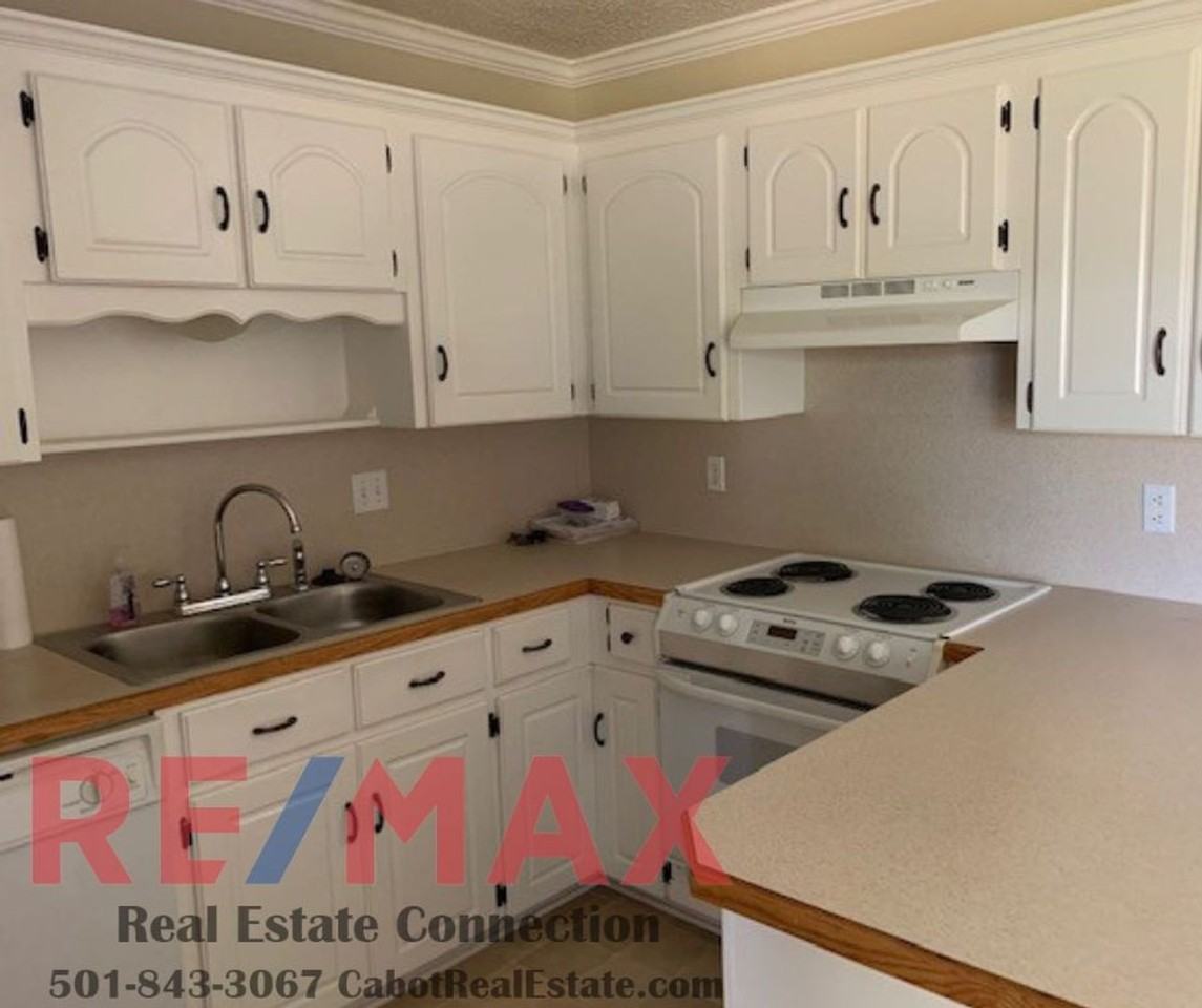 15 Silverado Ct - Photo 6 of 9