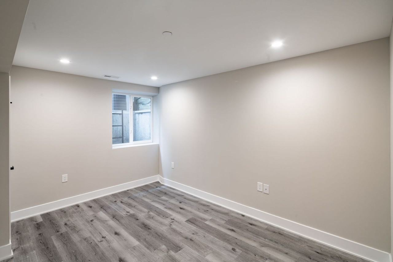 1910 Monument St - Photo 4 of 30