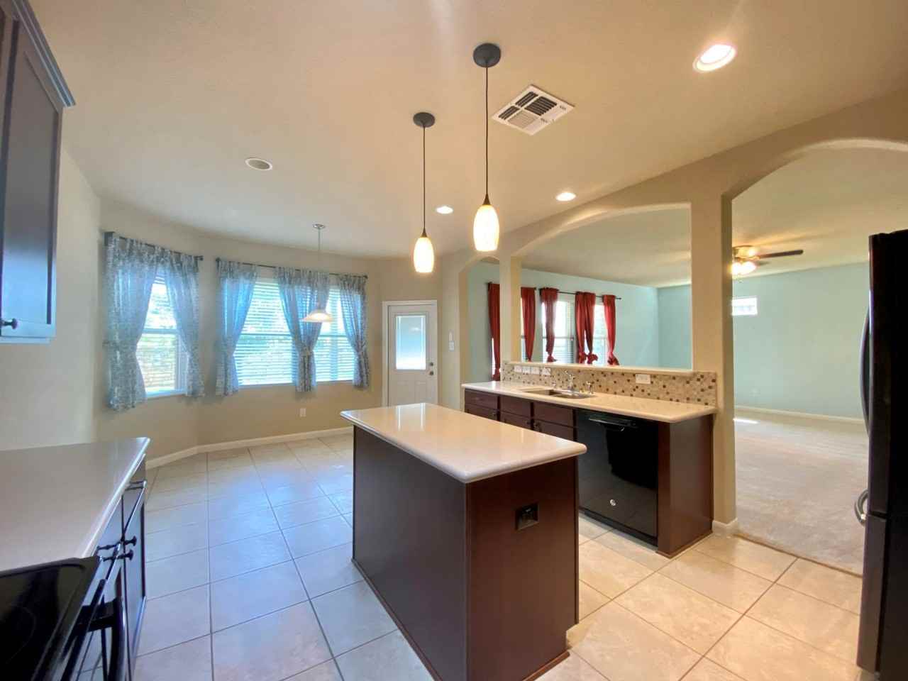 8815 Narva Pln - Photo 6 of 25