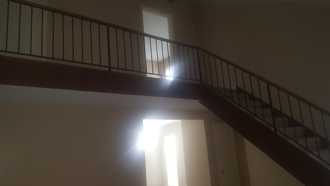 661 Watson St - Photo 6 of 7