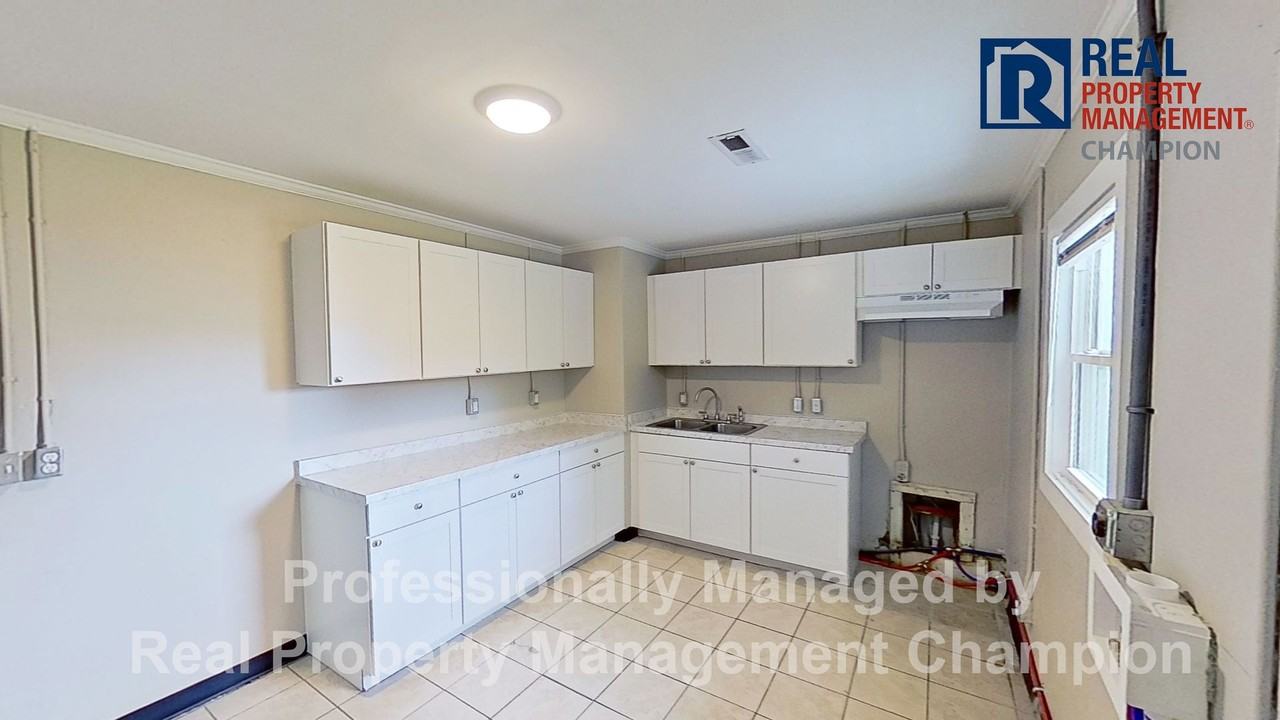 1418 Church St - Photo 5 of 19