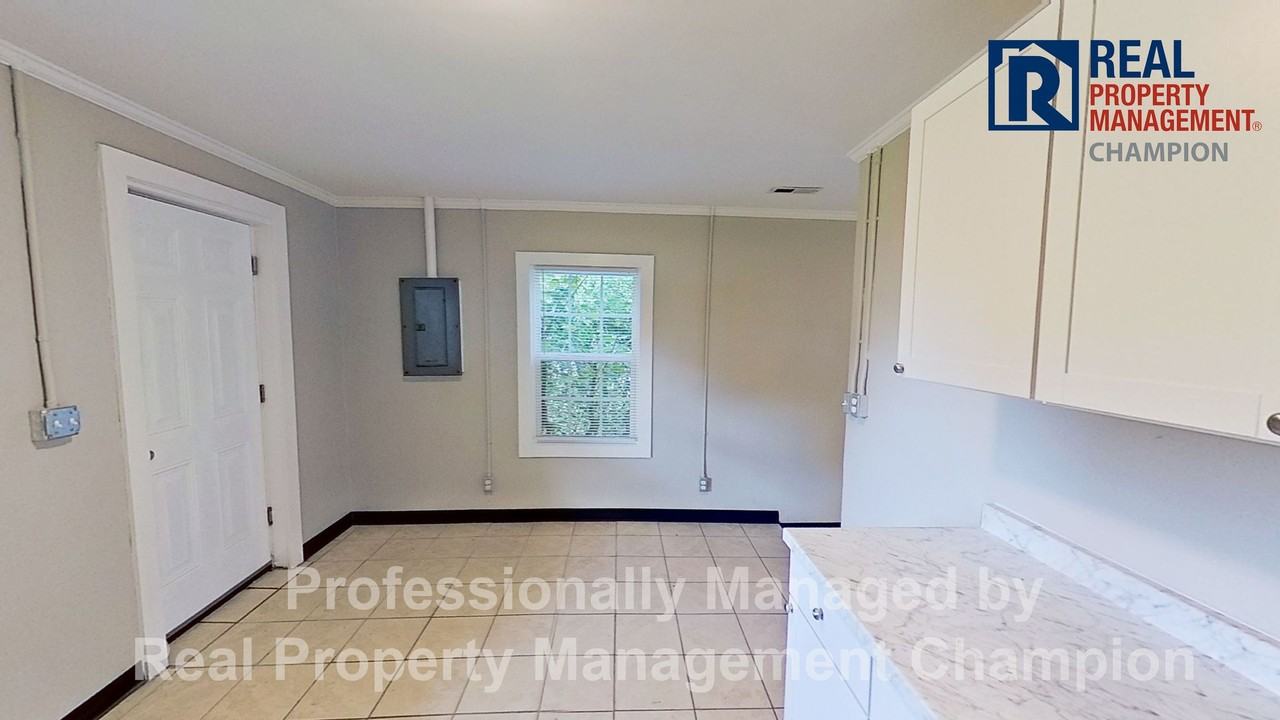 1418 Church St - Photo 6 of 19