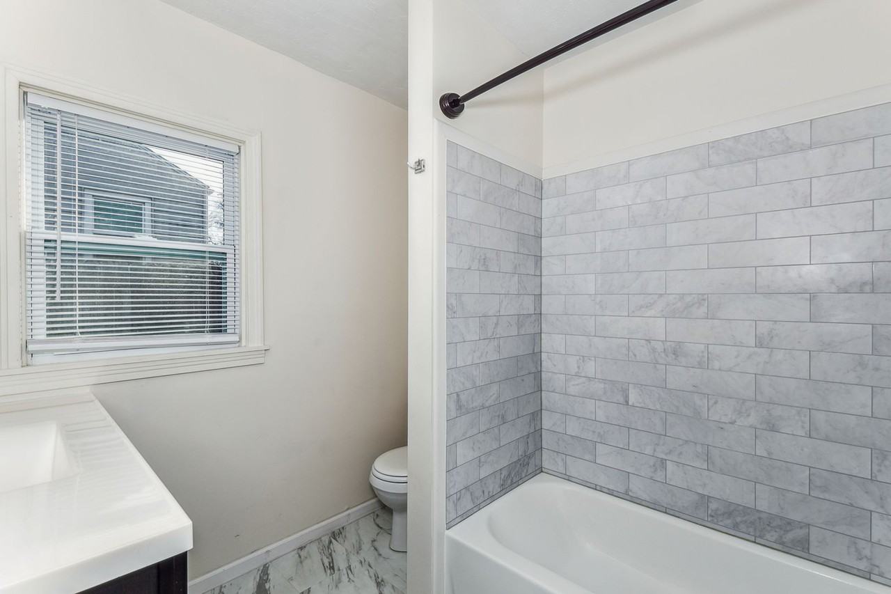 701 S Vassar St - Photo 4 of 10