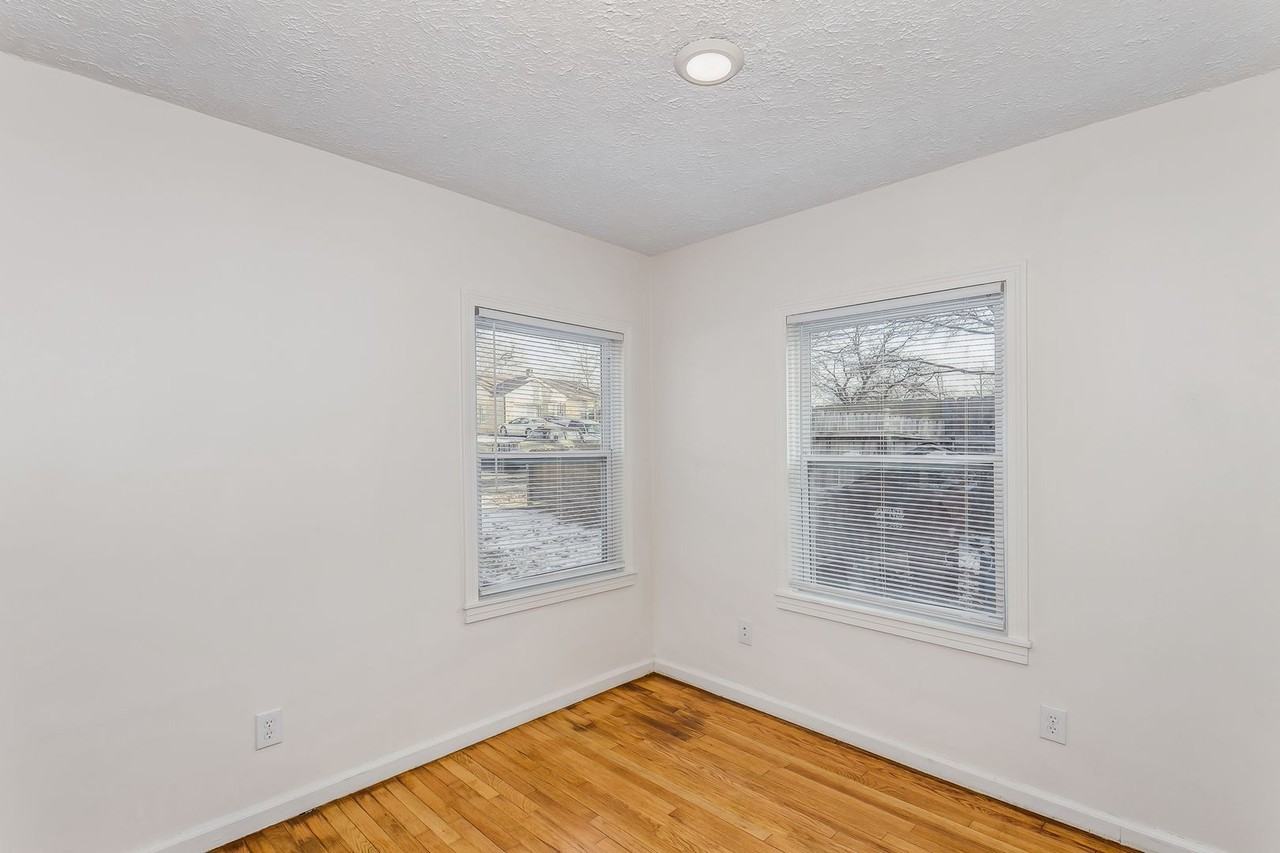 701 S Vassar St - Photo 5 of 10