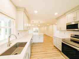 featured image of 208 E 16th St