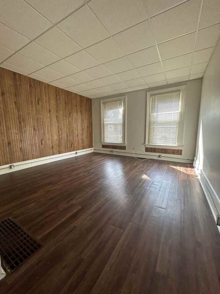 137 9th St S - Photo 2 of 29