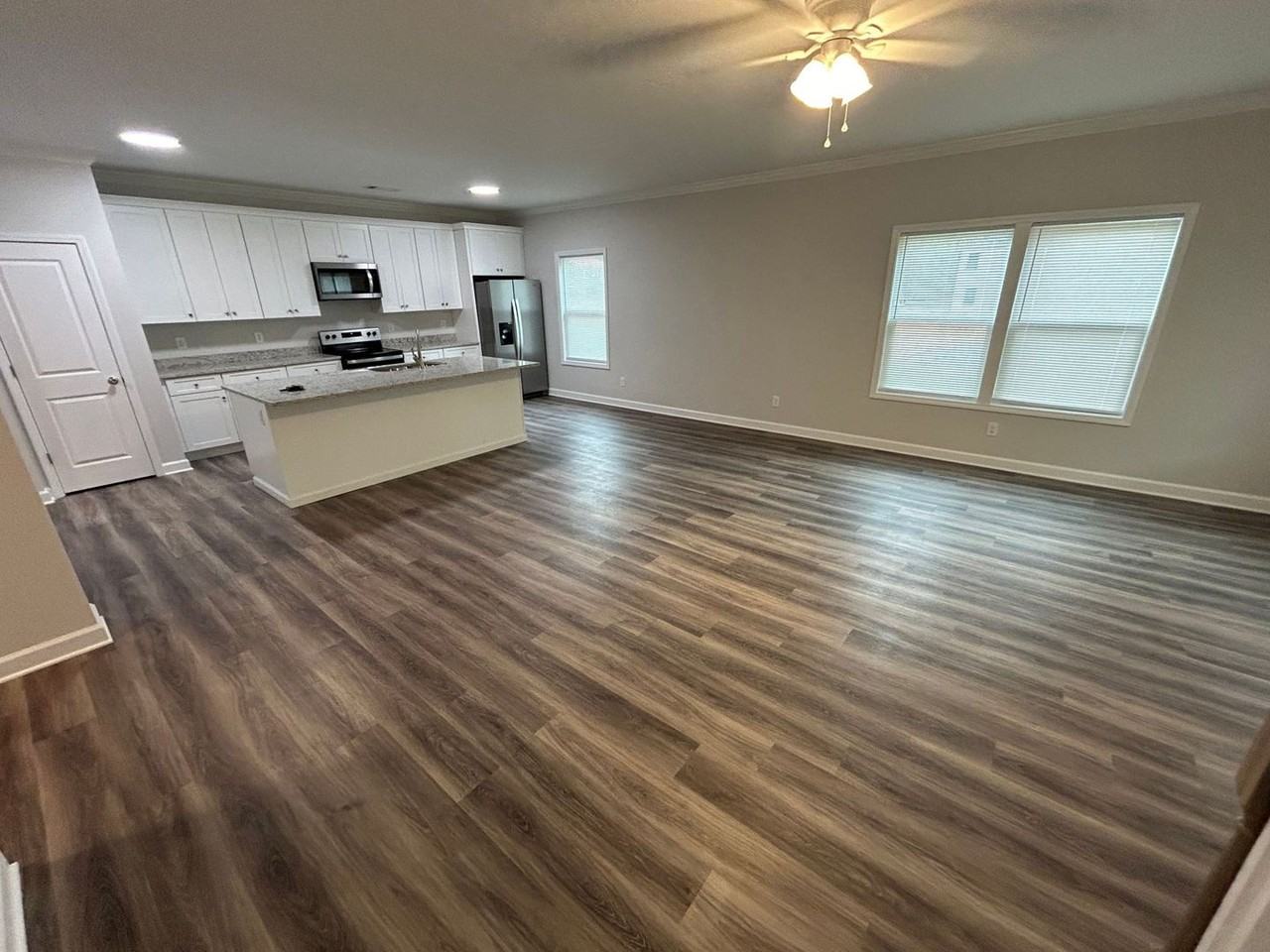 201 Briarcliff Ln - Photo 6 of 22