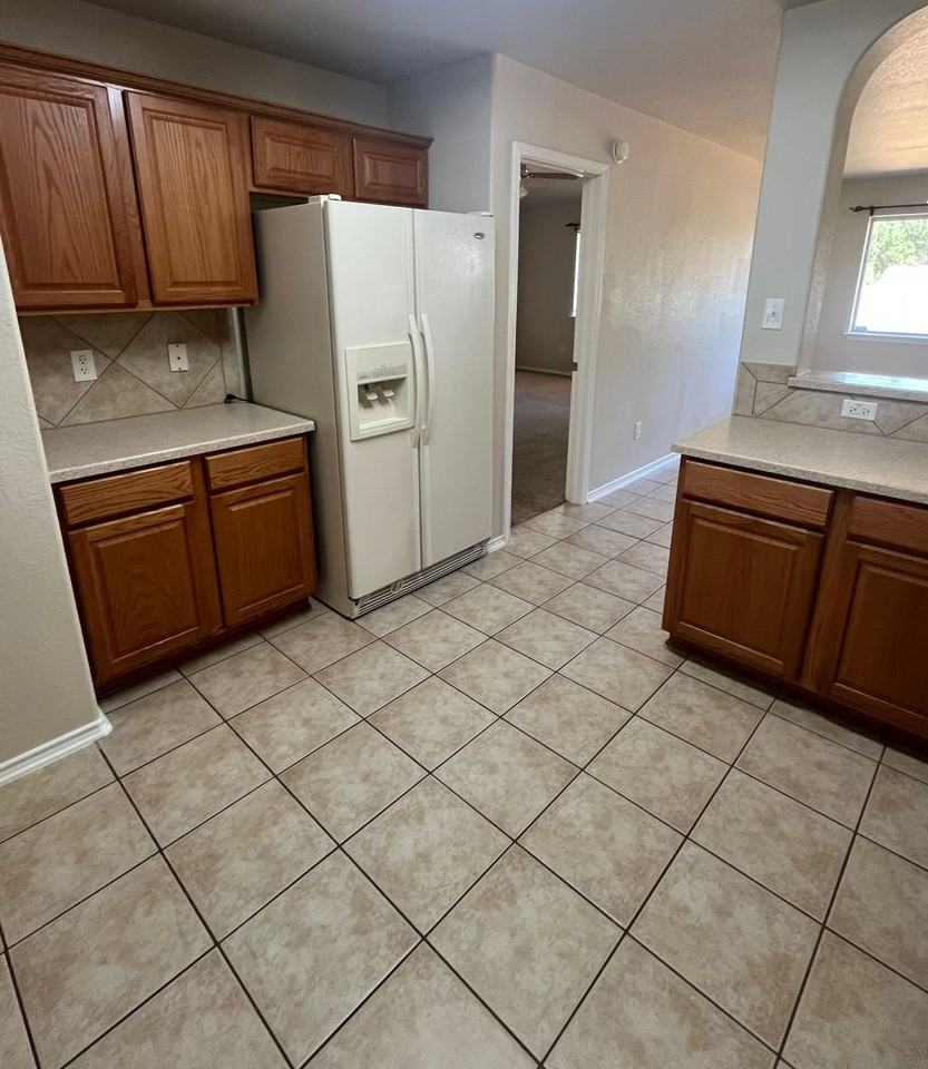 1607 Schottische Ln - Photo 7 of 16