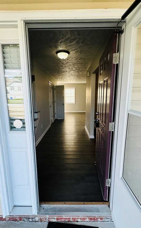 1235 Bombay Dr - Photo 2 of 19