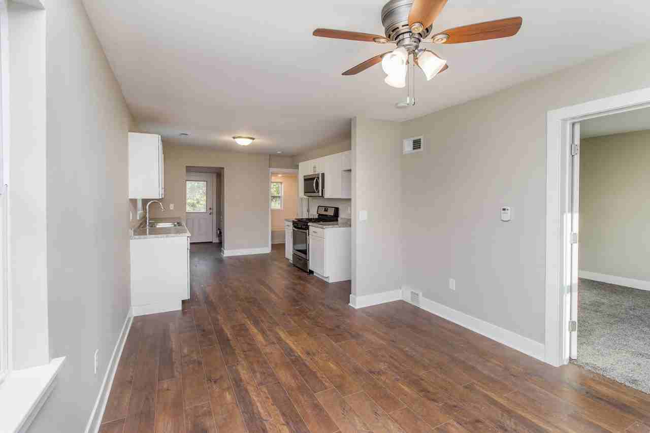 1006 Jefferson St - Photo 5 of 6