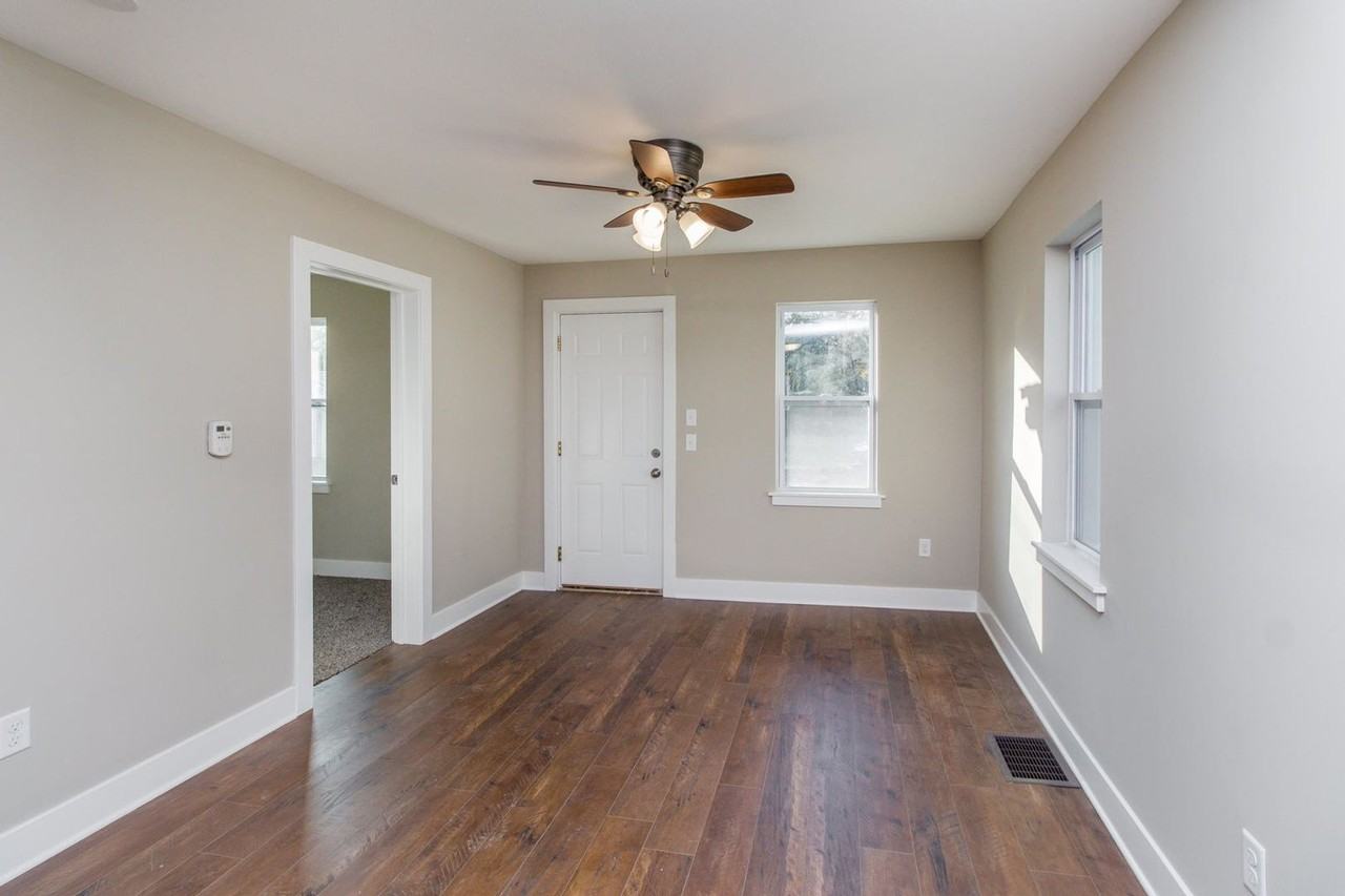 1006 Jefferson St - Photo 6 of 6
