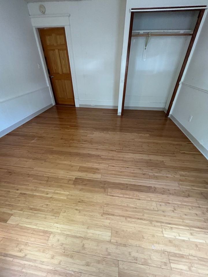 828 Cass St - Photo 5 of 21