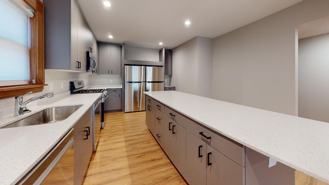 707 10th Ave Se - Photo 1 of 1