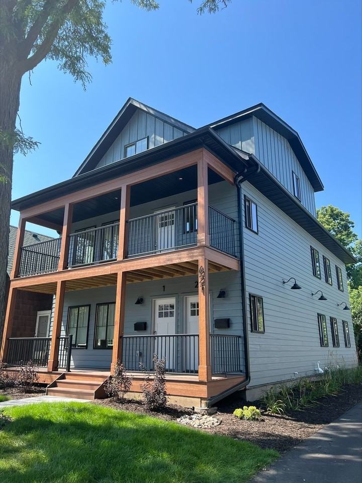 621 11th Ave SE - Photo 6 of 15