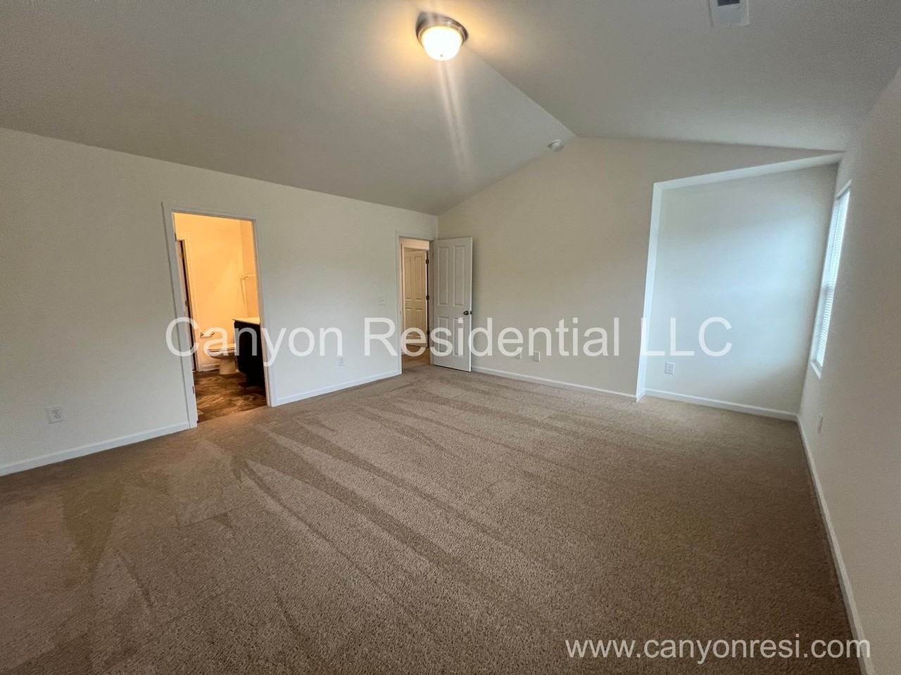 505 Kelly Rd - Photo 5 of 11