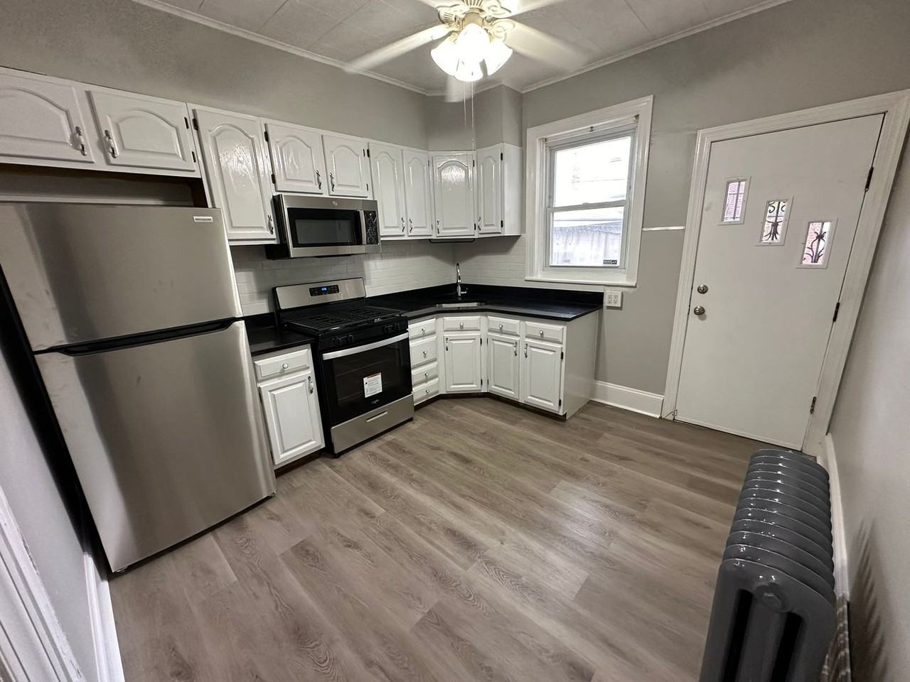 5743 Pemberton St - Photo 2 of 22