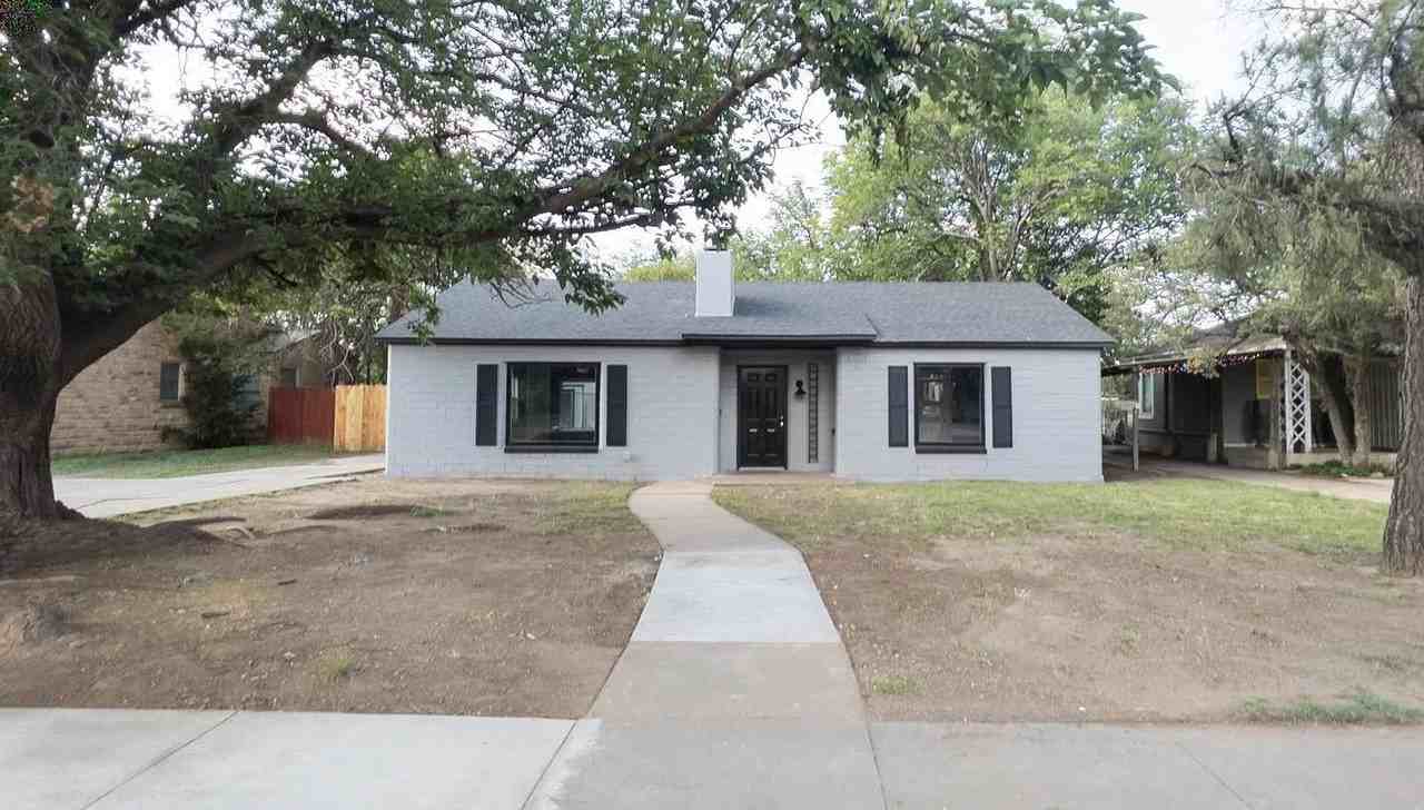 MC 2622 32nd Street - Photo 2 of 11