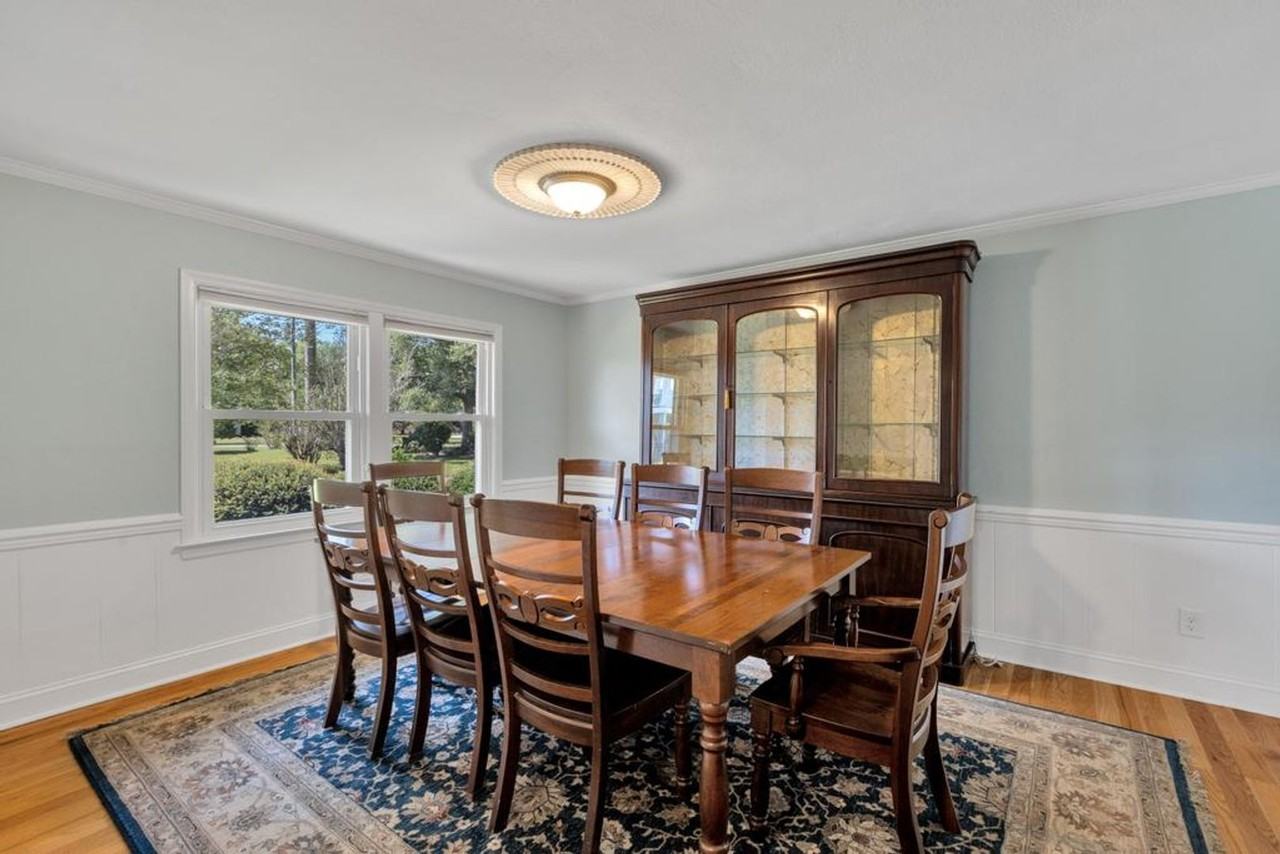 130 Leslie Dr - Photo 5 of 36