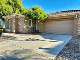 featured image of 2303 E Dogwood Dr