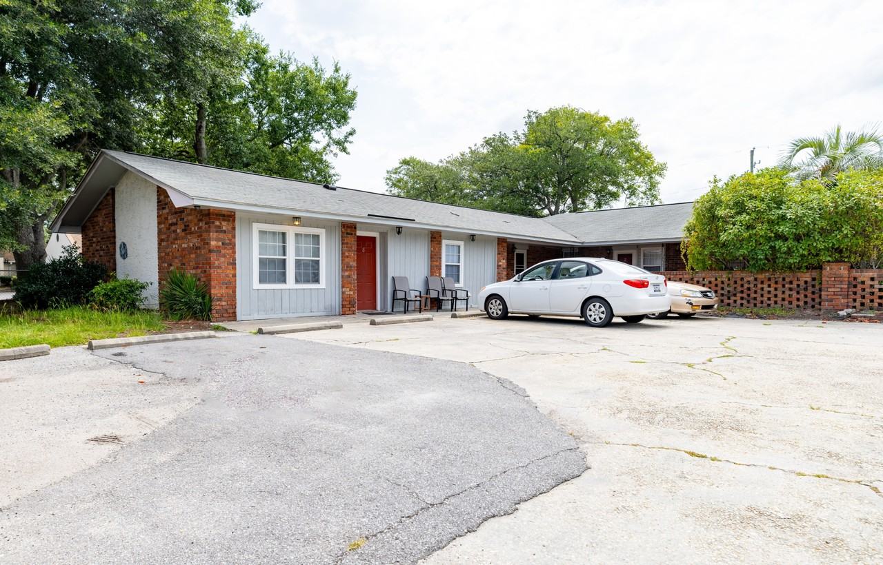 Montague Apartment Homes - Photo 5 of 9