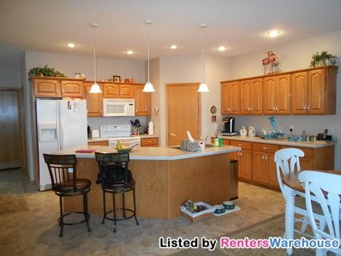 1386 N 10th St - Photo 3 of 14