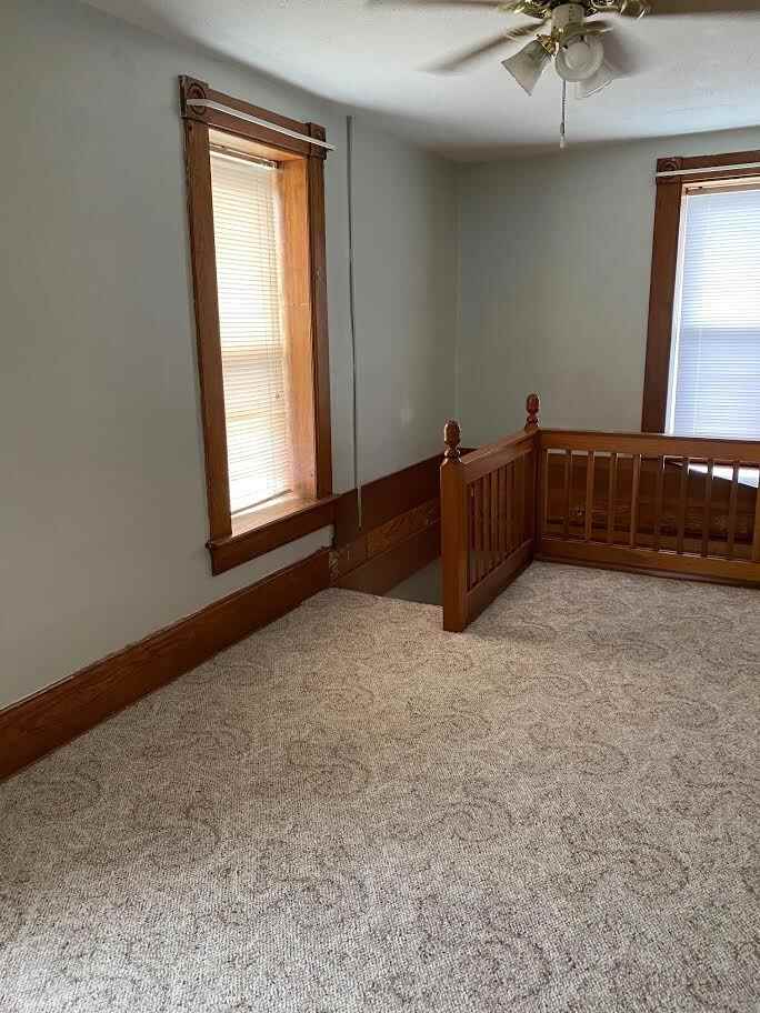 968 W Main St - Photo 3 of 15