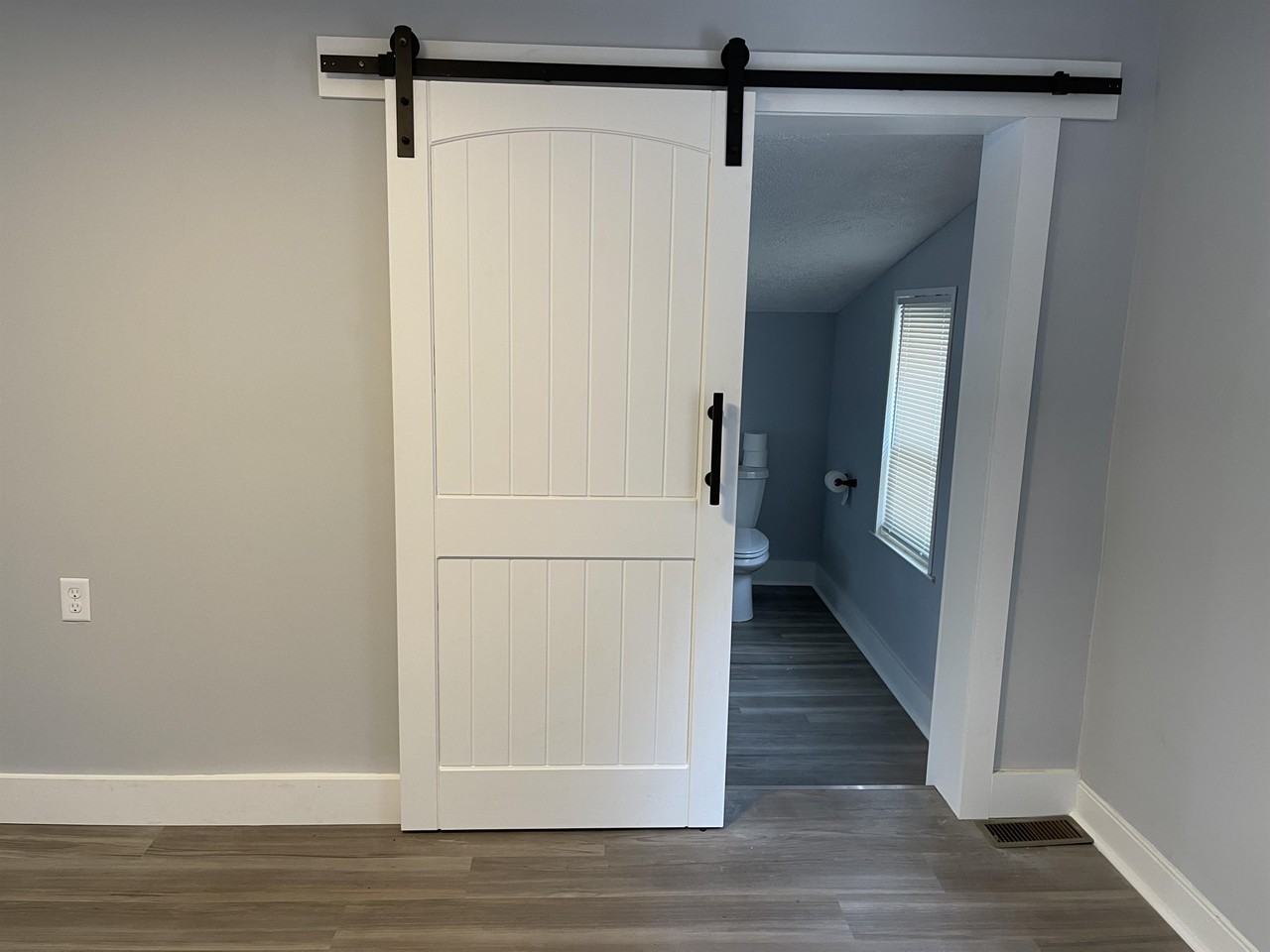 125 S 3rd St - Photo 2 of 32