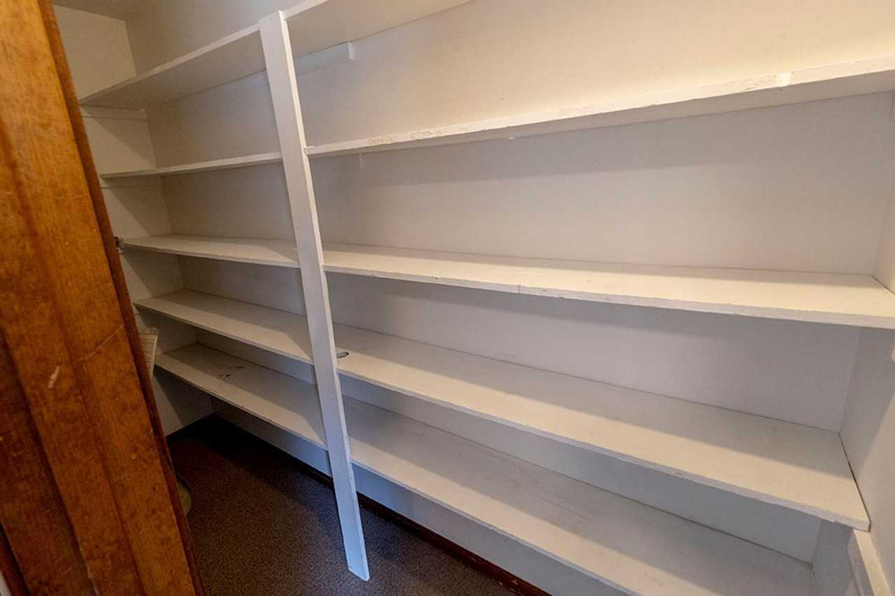 2908 Leeway Dr #B - Photo 5 of 25