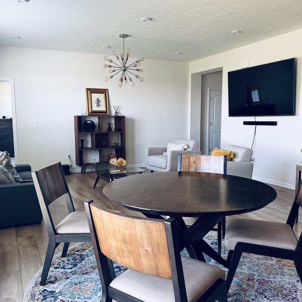 614 Bloomfield Ave - Photo 7 of 40