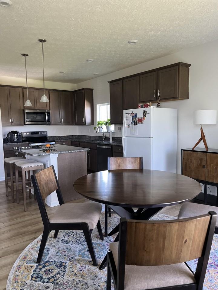 614 Bloomfield Ave - Photo 3 of 40