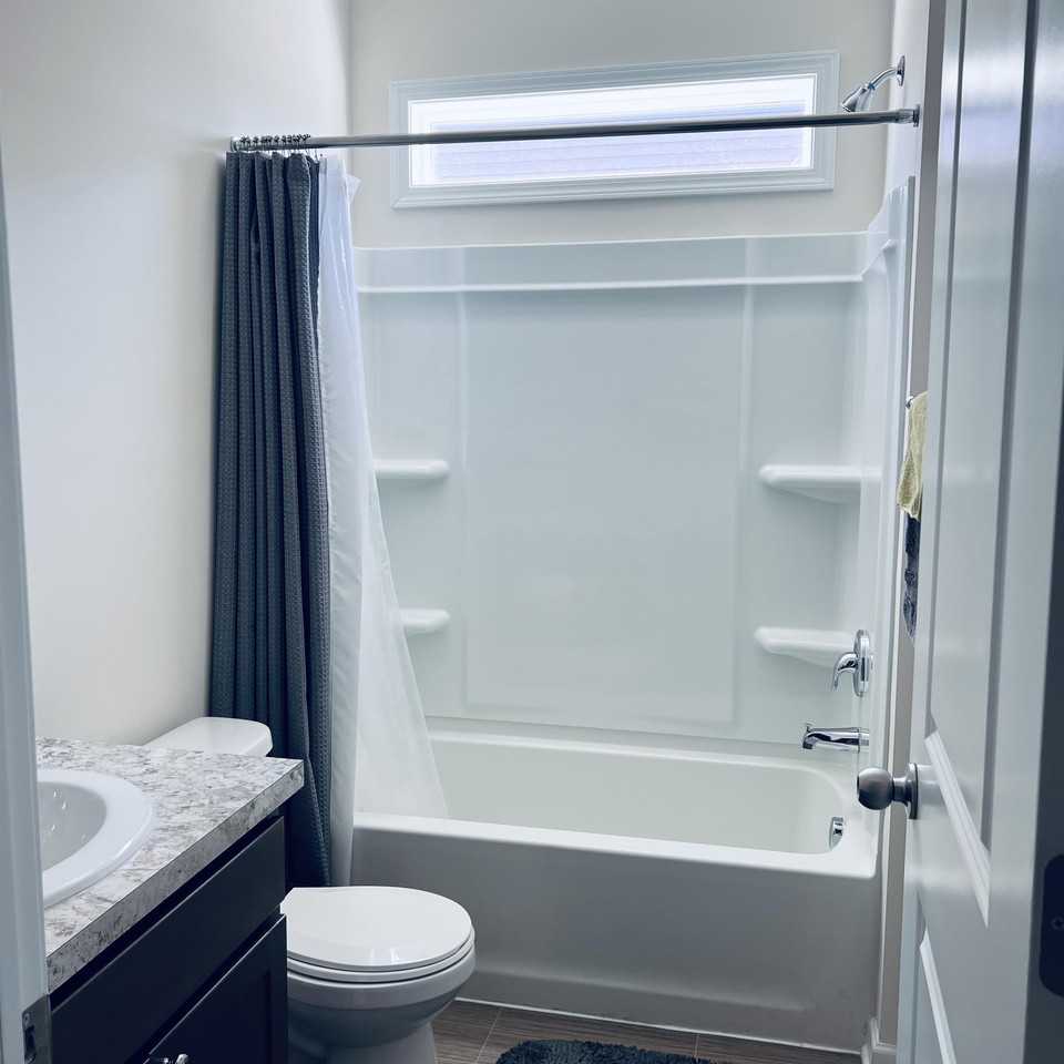 614 Bloomfield Ave - Photo 6 of 40