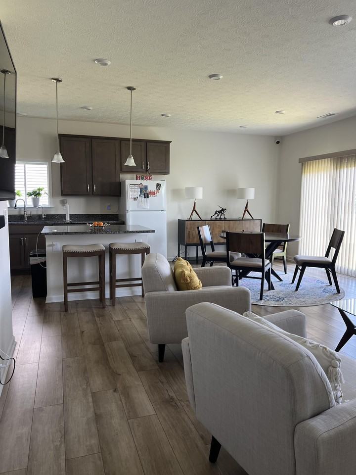 614 Bloomfield Ave - Photo 2 of 40