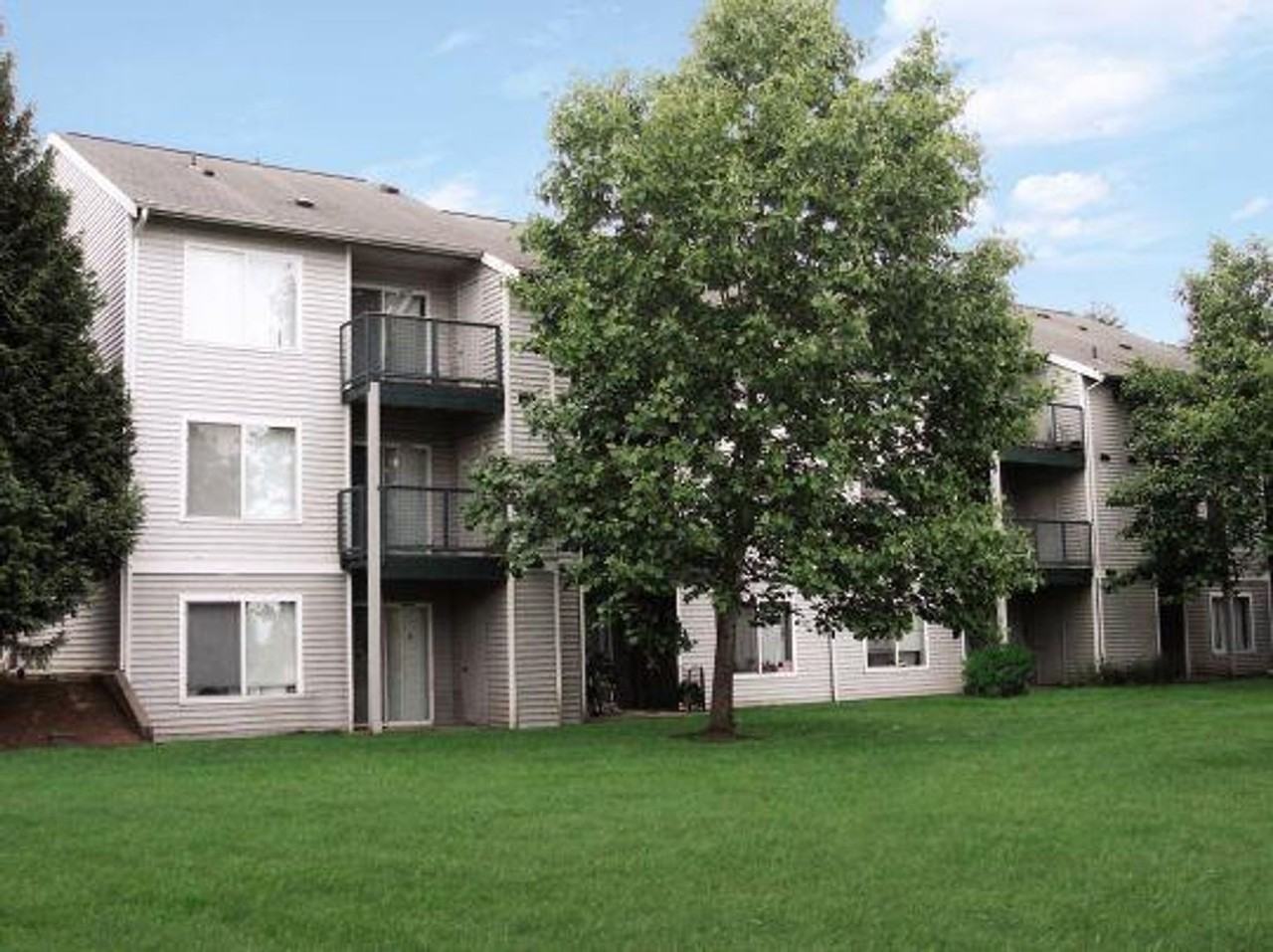 Steeple Chase Apartments - Photo 6 of 46