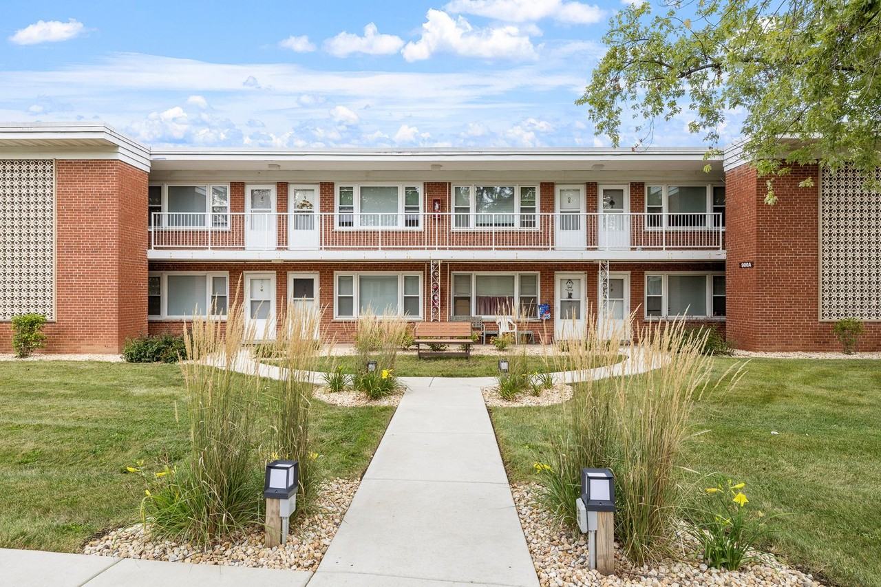 WHEATON COURT, LLC - Photo 7 of 50