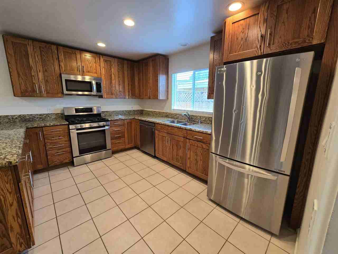 6249 Adobe Dr - Photo 7 of 22