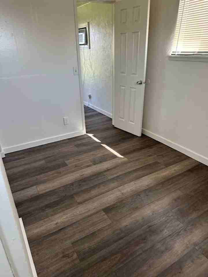 4445 Circle Pl Ne #2 - Photo 3 of 5