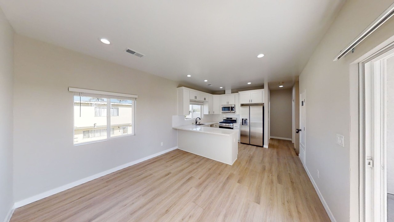 5073 55th Pl - Photo 2 of 18