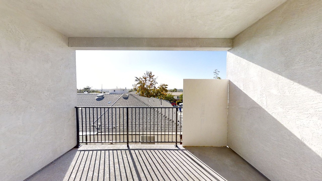 5073 55th Pl - Photo 7 of 18