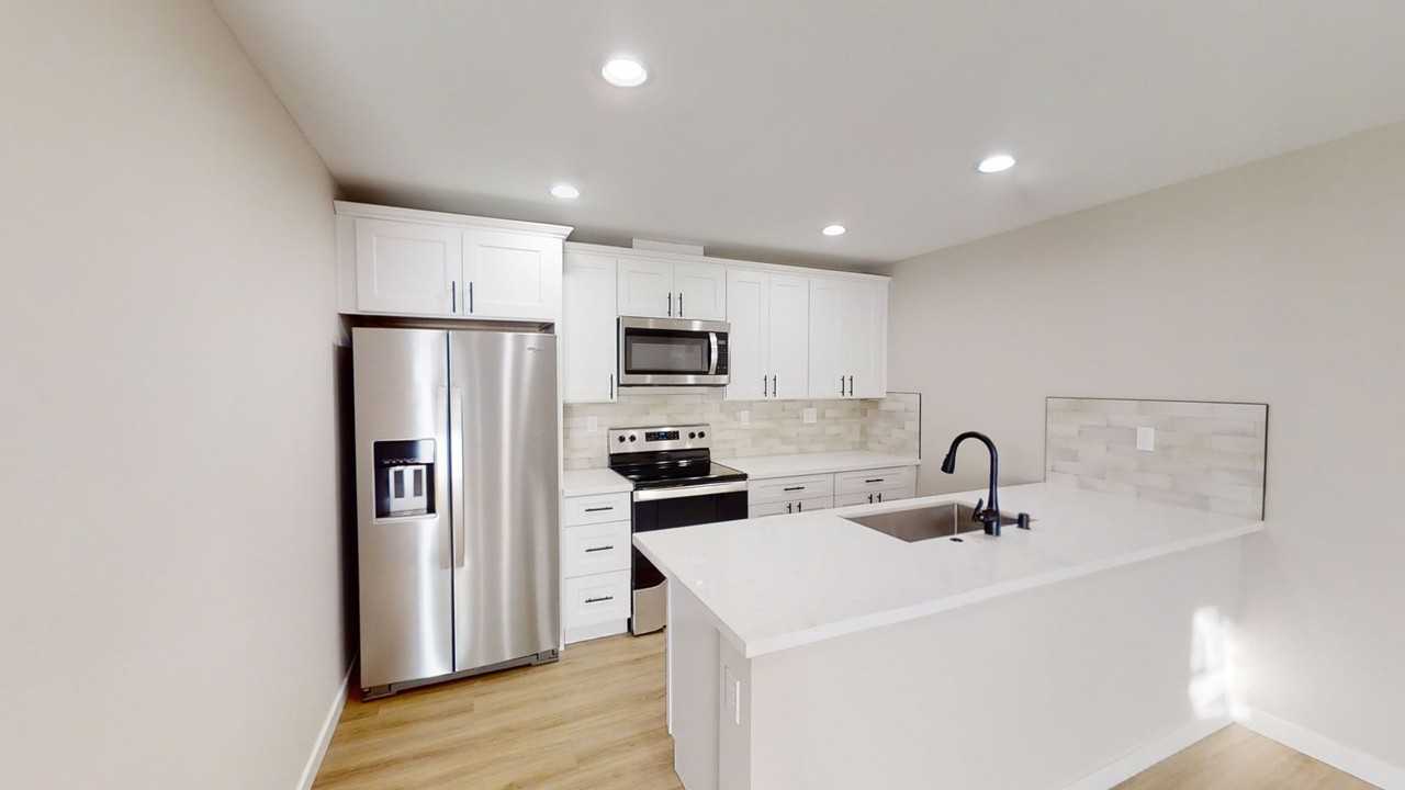 5484 Dorothy Dr - Photo 6 of 20